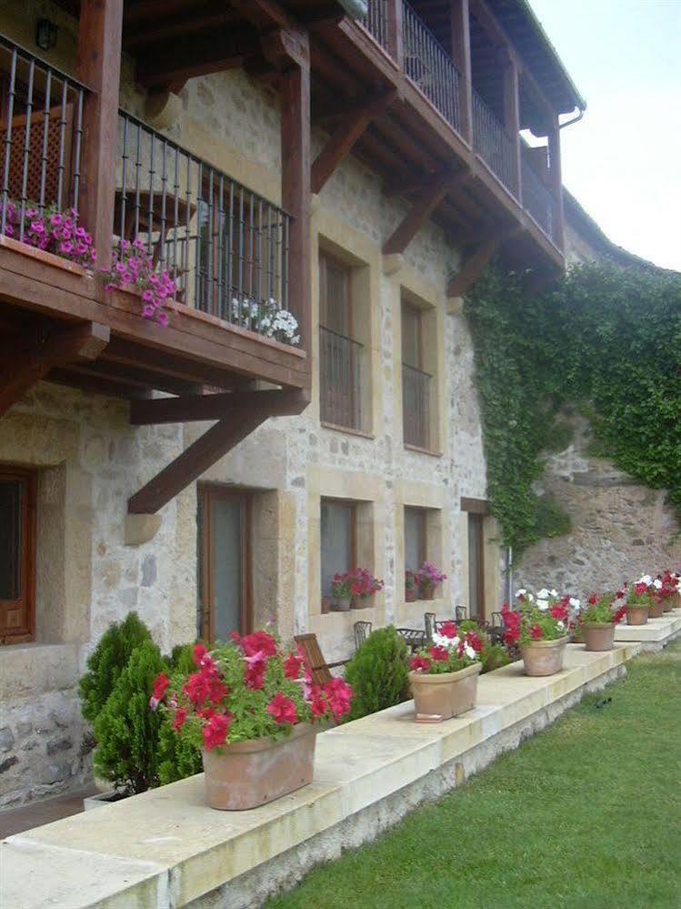 Hospederia De Santo Domingo Hotel Pedraza Екстериор снимка