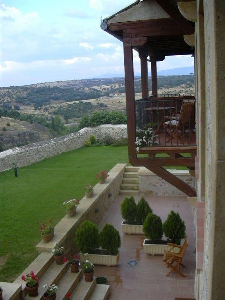 Hospederia De Santo Domingo Hotel Pedraza Екстериор снимка